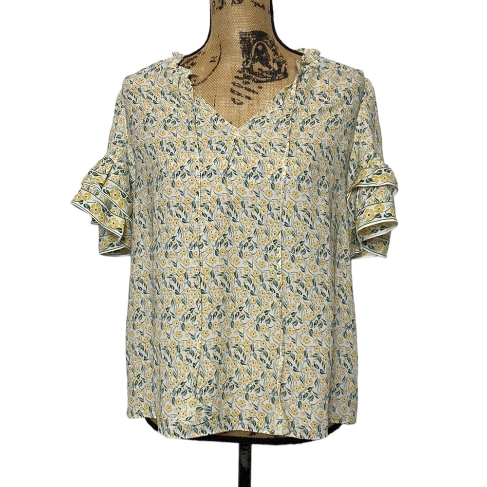 Max Studio Ruff Bell Sleeves V-Neck Floral Top M